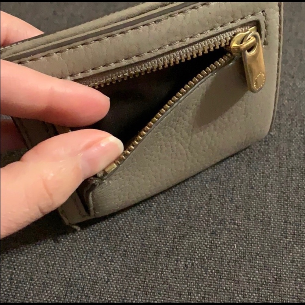 Marc Jacobs wallet - Picture 4 of 8